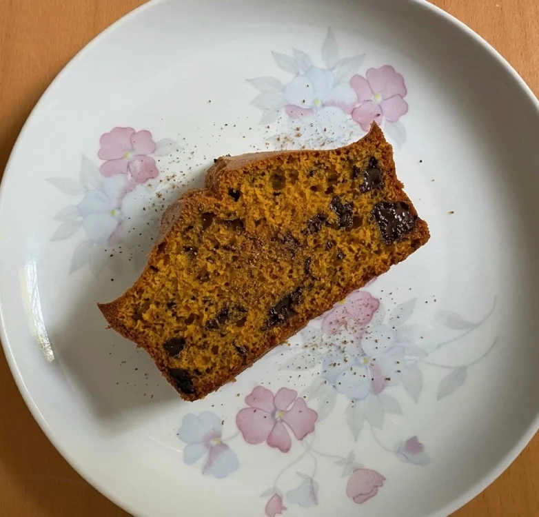 Un irresistibile dolce con zucca e cioccolato: soffice e profumato